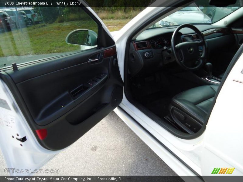 White / Ebony 2009 Chevrolet Impala LTZ