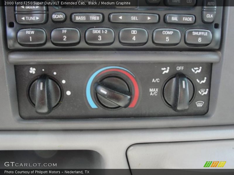 Controls of 2000 F250 Super Duty XLT Extended Cab
