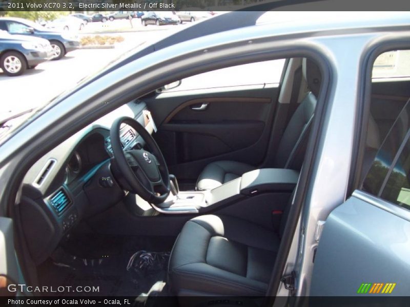 Electric Silver Metallic / Off Black 2011 Volvo XC70 3.2