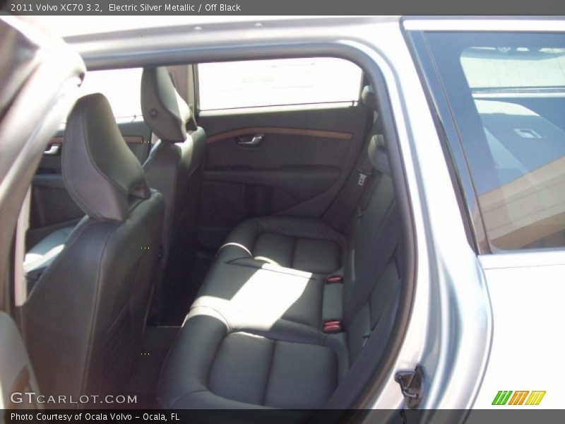 Electric Silver Metallic / Off Black 2011 Volvo XC70 3.2