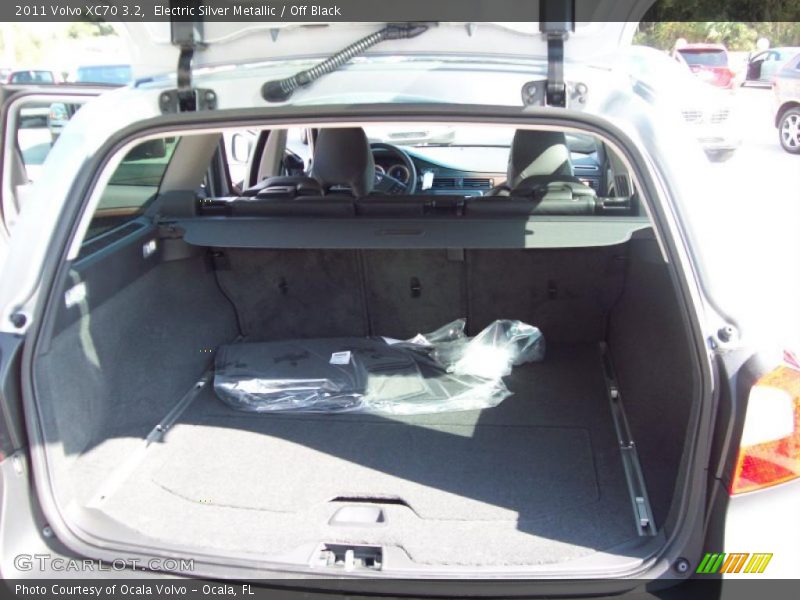 Electric Silver Metallic / Off Black 2011 Volvo XC70 3.2
