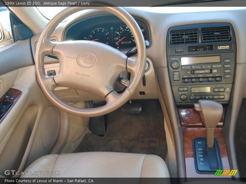 Antique Sage Pearl / Ivory 1999 Lexus ES 300