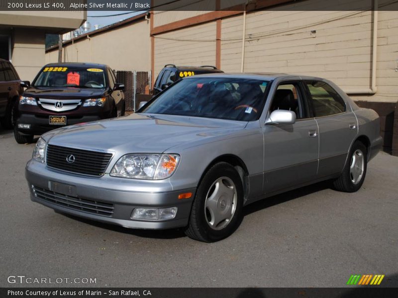 Front 3/4 View of 2000 LS 400
