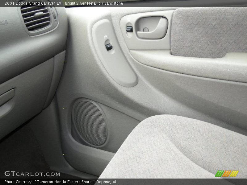 Bright Silver Metallic / Sandstone 2001 Dodge Grand Caravan EX