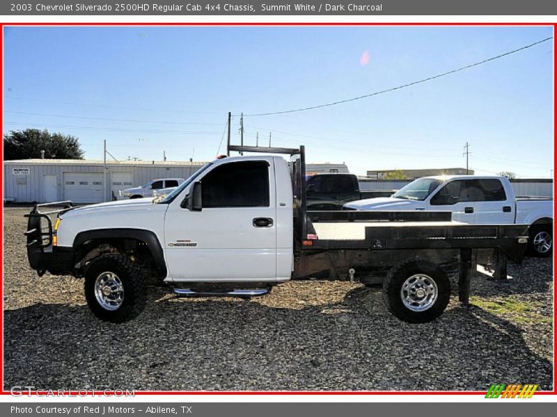 Summit White / Dark Charcoal 2003 Chevrolet Silverado 2500HD Regular Cab 4x4 Chassis