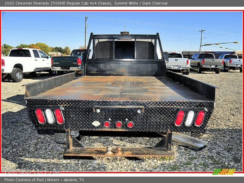 Summit White / Dark Charcoal 2003 Chevrolet Silverado 2500HD Regular Cab 4x4 Chassis