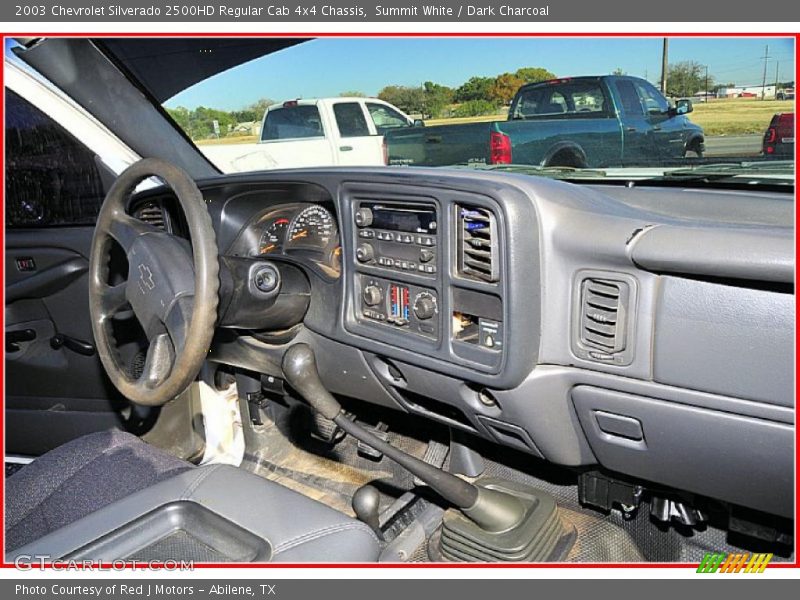 Summit White / Dark Charcoal 2003 Chevrolet Silverado 2500HD Regular Cab 4x4 Chassis