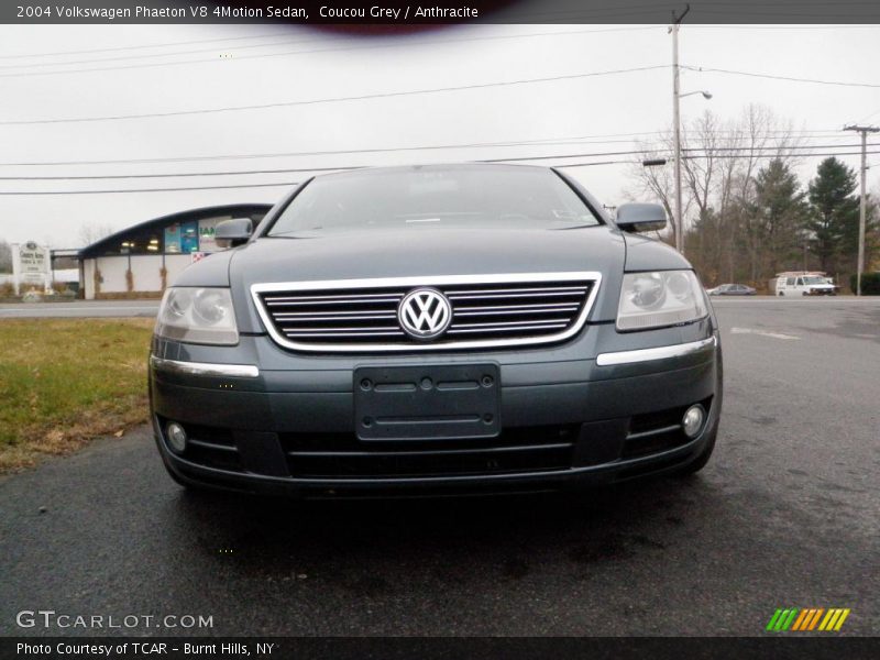 Coucou Grey / Anthracite 2004 Volkswagen Phaeton V8 4Motion Sedan