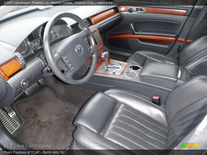  2004 Phaeton V8 4Motion Sedan Anthracite Interior