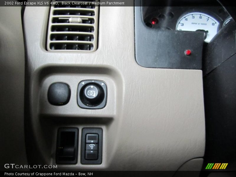 Black Clearcoat / Medium Parchment 2002 Ford Escape XLS V6 4WD