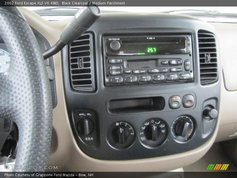 Black Clearcoat / Medium Parchment 2002 Ford Escape XLS V6 4WD