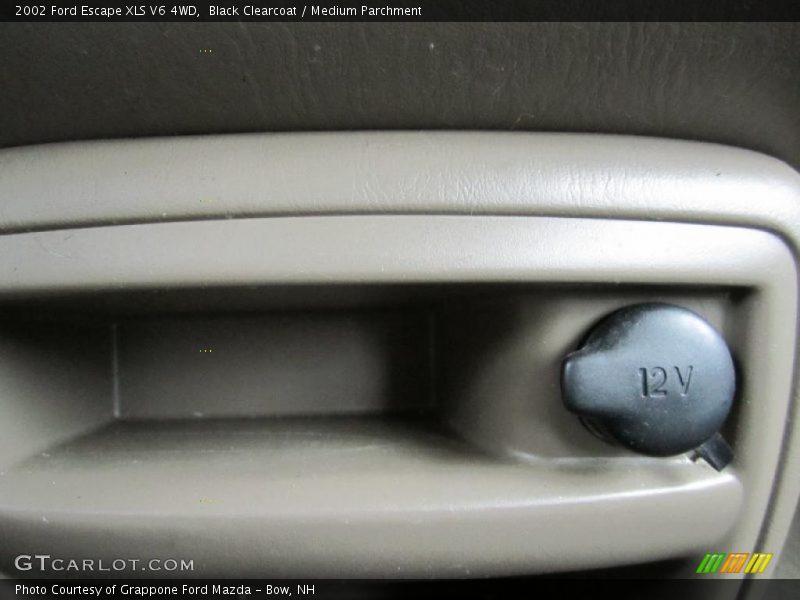 Black Clearcoat / Medium Parchment 2002 Ford Escape XLS V6 4WD