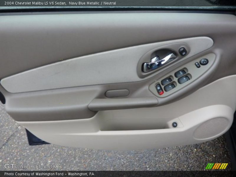 Door Panel of 2004 Malibu LS V6 Sedan
