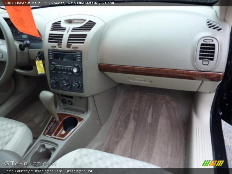 Dashboard of 2004 Malibu LS V6 Sedan