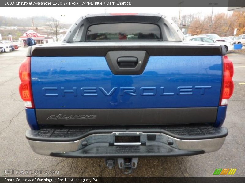 Arrival Blue / Dark Charcoal 2003 Chevrolet Avalanche 1500 Z71 4x4