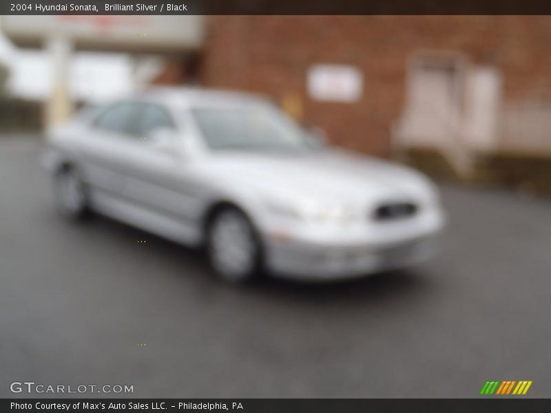 Brilliant Silver / Black 2004 Hyundai Sonata