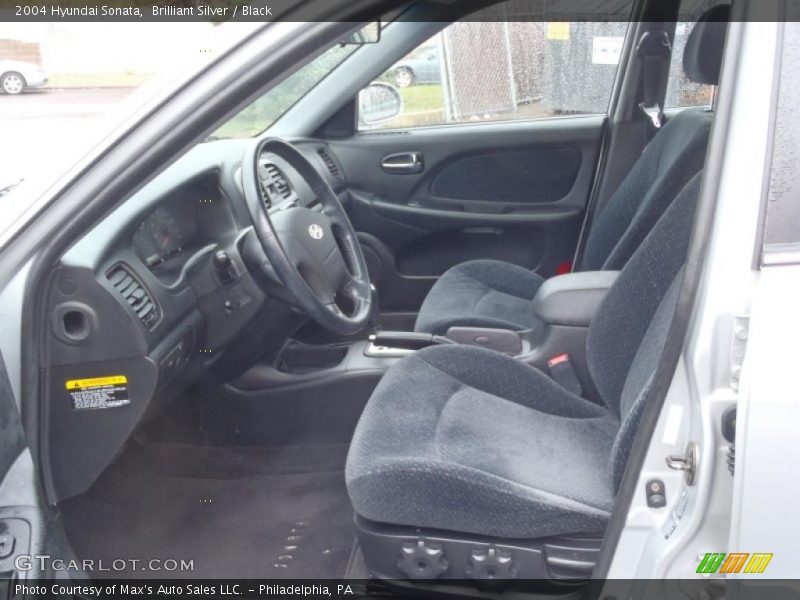 Brilliant Silver / Black 2004 Hyundai Sonata