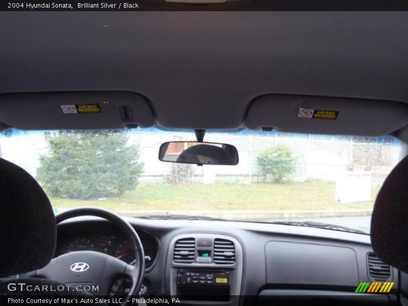 Brilliant Silver / Black 2004 Hyundai Sonata