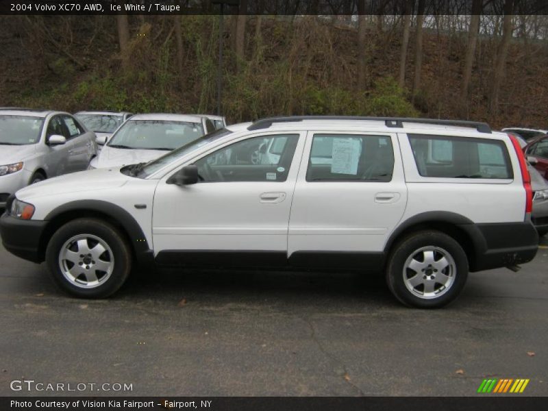 Ice White / Taupe 2004 Volvo XC70 AWD