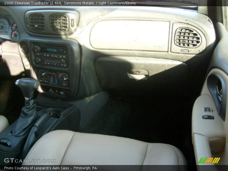 Sandstone Metallic / Light Cashmere/Ebony 2006 Chevrolet TrailBlazer LS 4x4