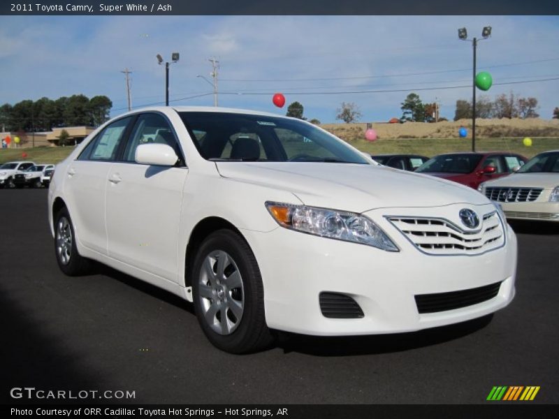 Super White / Ash 2011 Toyota Camry