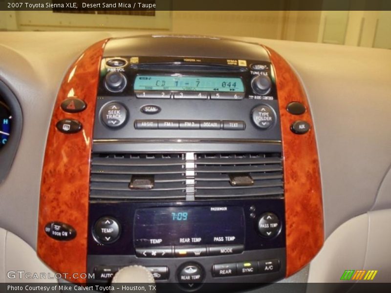 Desert Sand Mica / Taupe 2007 Toyota Sienna XLE