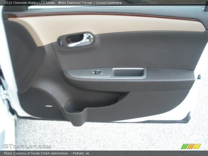 Door Panel of 2010 Malibu LTZ Sedan