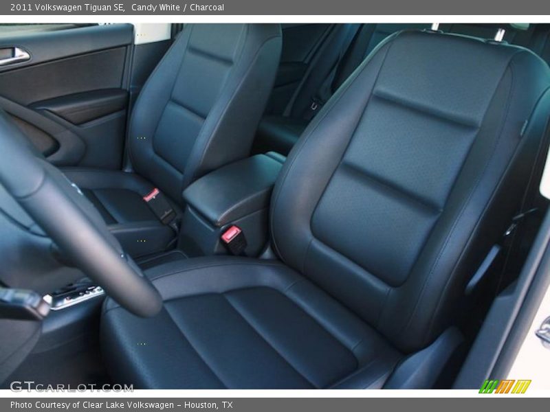 Candy White / Charcoal 2011 Volkswagen Tiguan SE