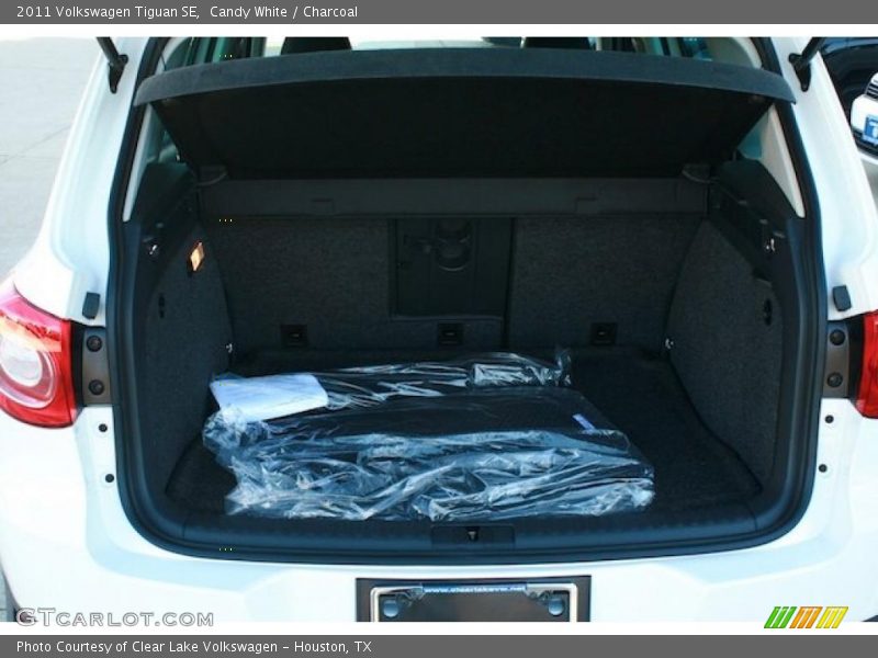  2011 Tiguan SE Trunk