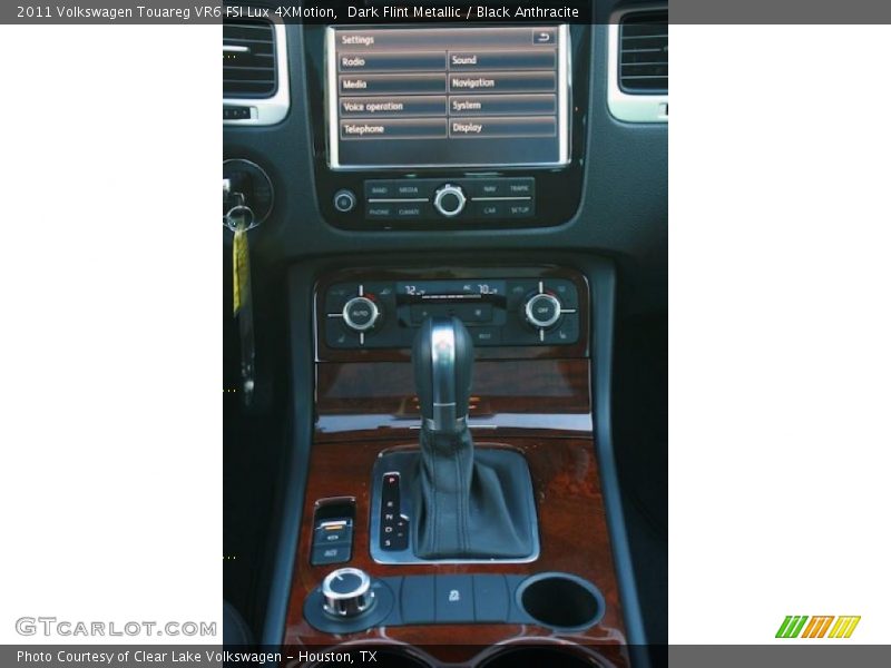  2011 Touareg VR6 FSI Lux 4XMotion 8 Speed Tiptronic Automatic Shifter