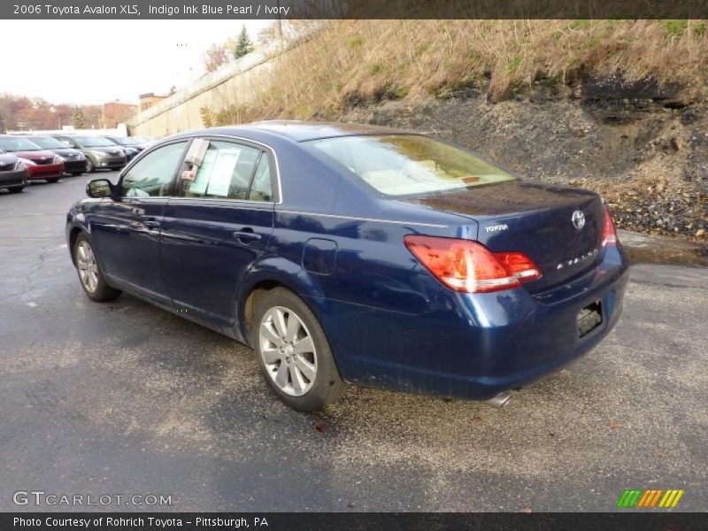 Indigo Ink Blue Pearl / Ivory 2006 Toyota Avalon XLS