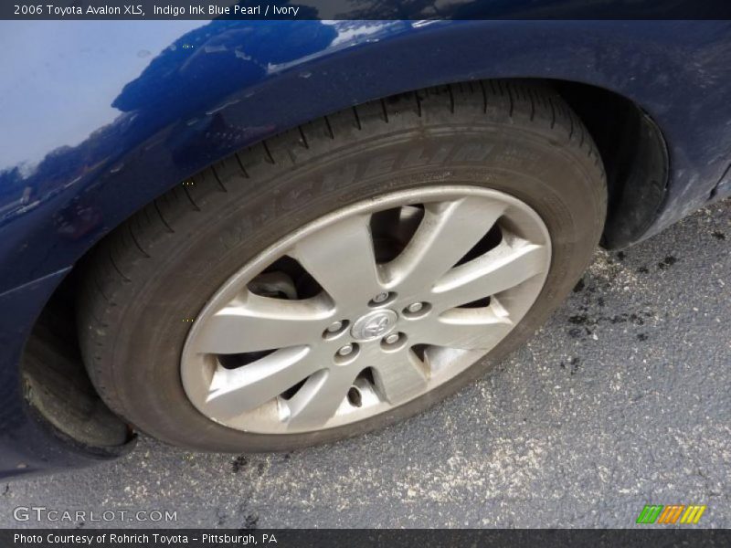 Indigo Ink Blue Pearl / Ivory 2006 Toyota Avalon XLS