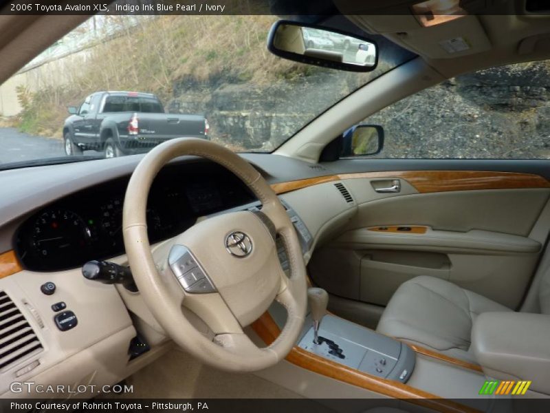 Indigo Ink Blue Pearl / Ivory 2006 Toyota Avalon XLS