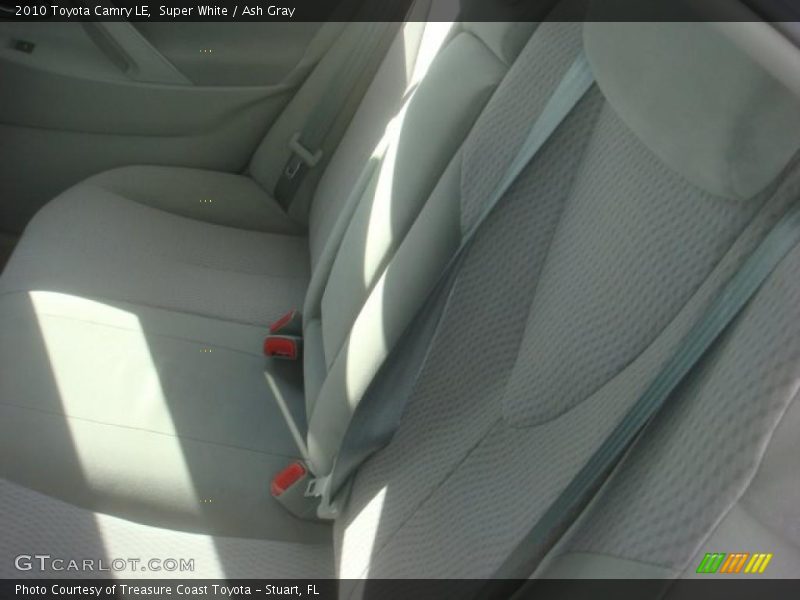 Super White / Ash Gray 2010 Toyota Camry LE