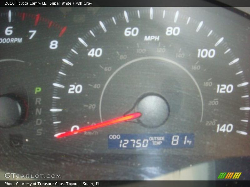 Super White / Ash Gray 2010 Toyota Camry LE