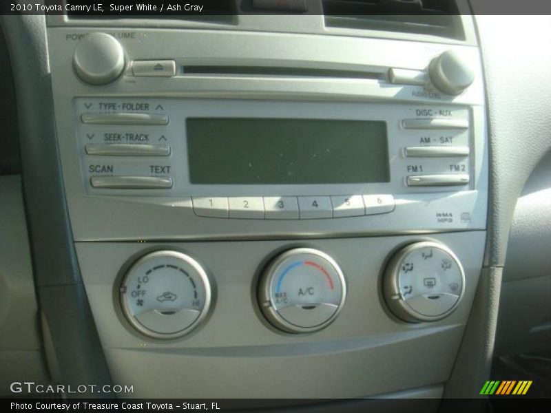 Super White / Ash Gray 2010 Toyota Camry LE