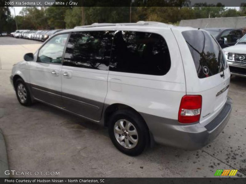 Clear White / Gray 2005 Kia Sedona LX