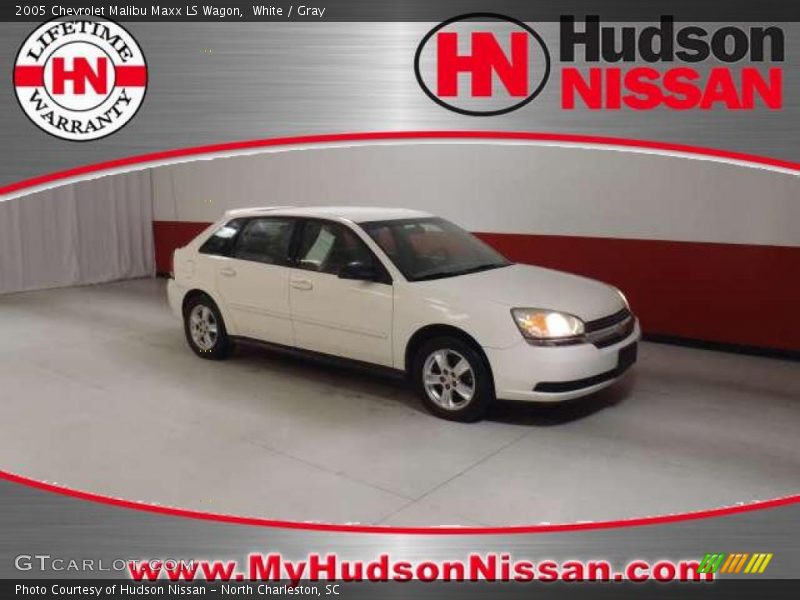 White / Gray 2005 Chevrolet Malibu Maxx LS Wagon