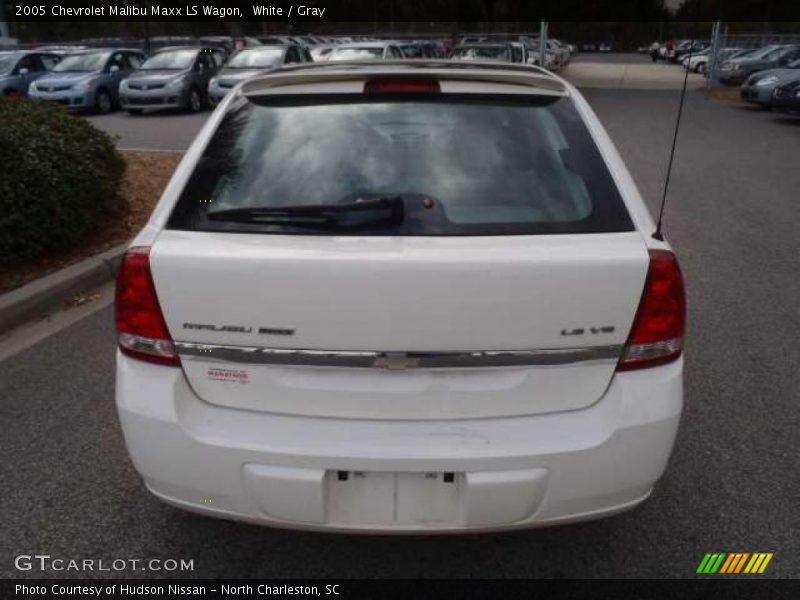White / Gray 2005 Chevrolet Malibu Maxx LS Wagon