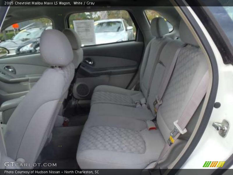 White / Gray 2005 Chevrolet Malibu Maxx LS Wagon
