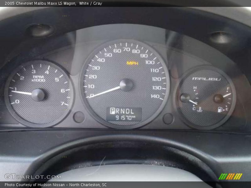 White / Gray 2005 Chevrolet Malibu Maxx LS Wagon