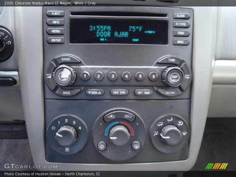 White / Gray 2005 Chevrolet Malibu Maxx LS Wagon