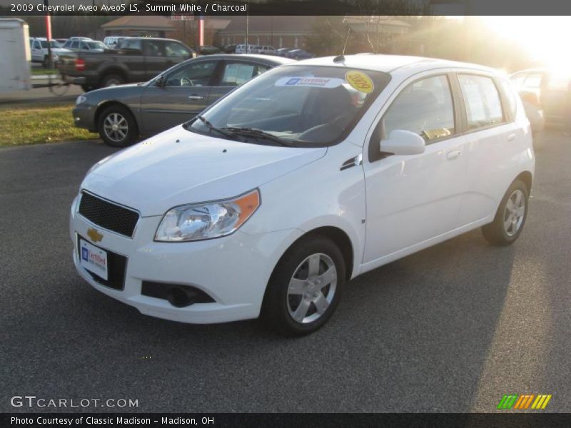 Summit White / Charcoal 2009 Chevrolet Aveo Aveo5 LS