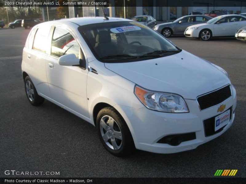 Summit White / Charcoal 2009 Chevrolet Aveo Aveo5 LS