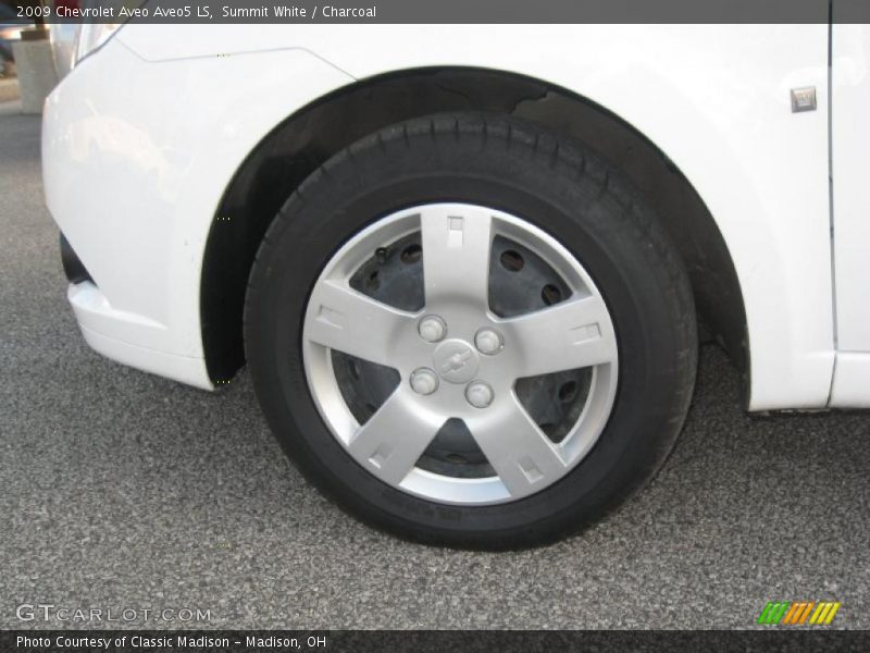Summit White / Charcoal 2009 Chevrolet Aveo Aveo5 LS