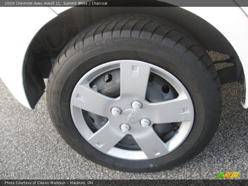 Summit White / Charcoal 2009 Chevrolet Aveo Aveo5 LS