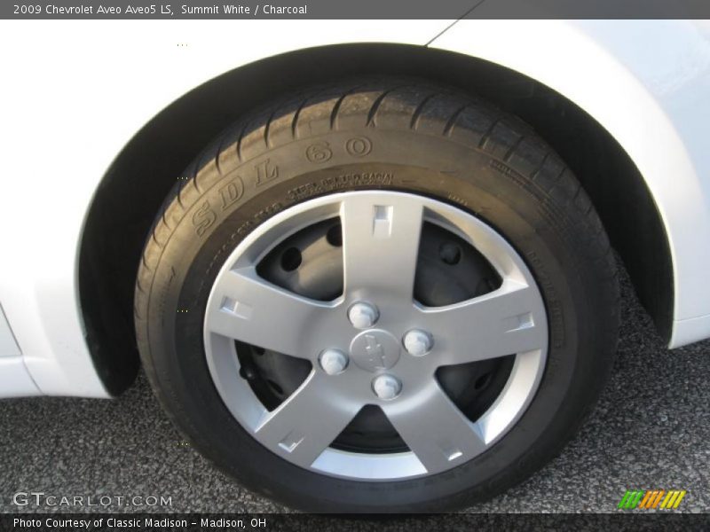 Summit White / Charcoal 2009 Chevrolet Aveo Aveo5 LS