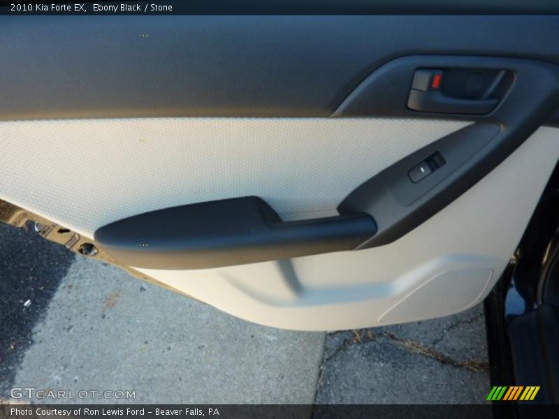 Ebony Black / Stone 2010 Kia Forte EX