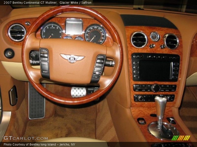 Dashboard of 2007 Continental GT Mulliner