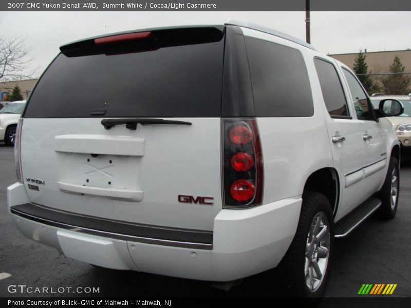 Summit White / Cocoa/Light Cashmere 2007 GMC Yukon Denali AWD